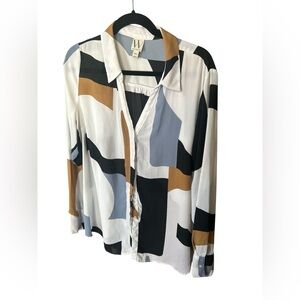 Worthington White Black Graphic Long Sleeve Button Down Shirt